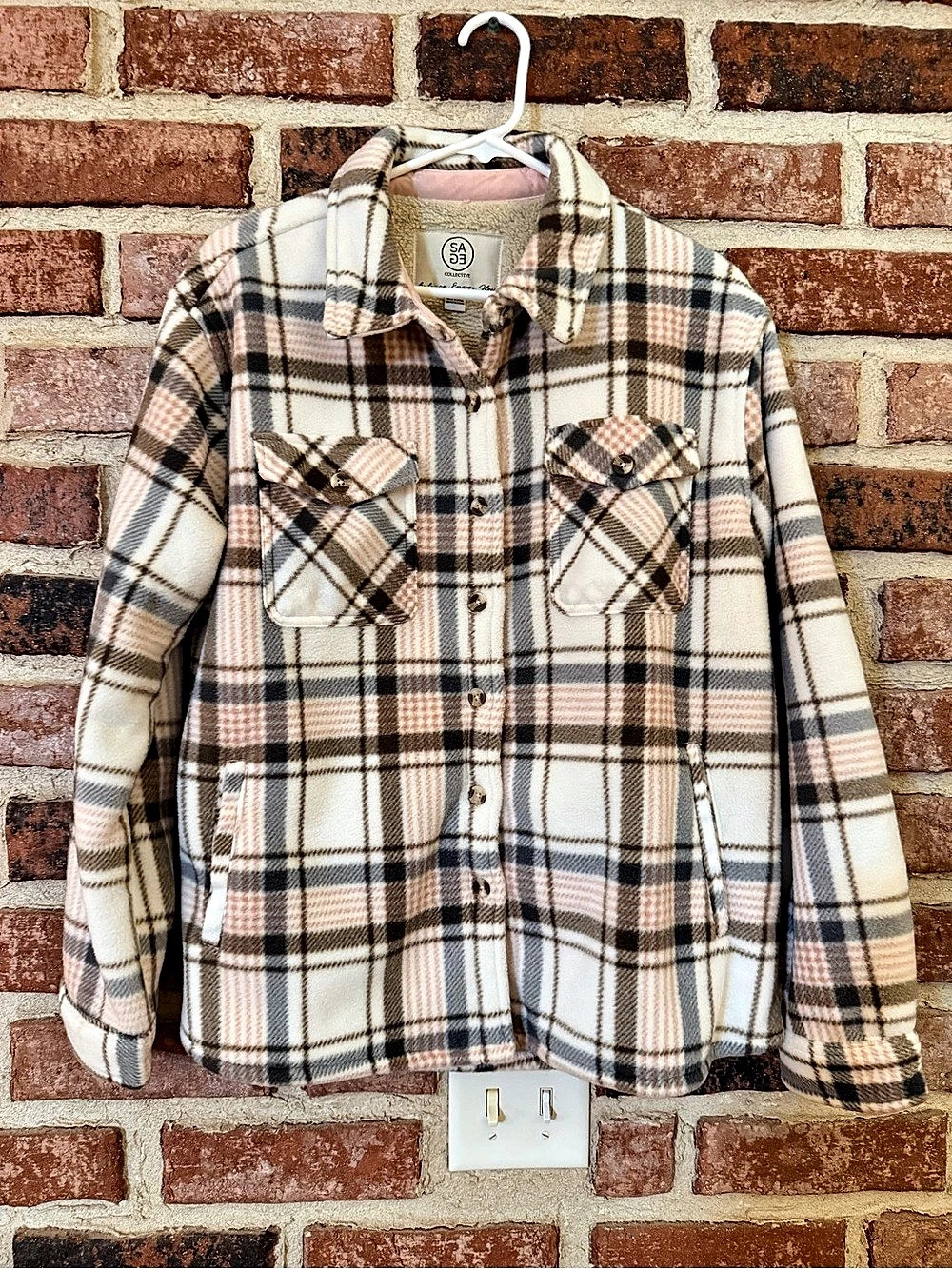 AEG Collective Plaid Sherpa Jacket in Cream & Pink Size Large